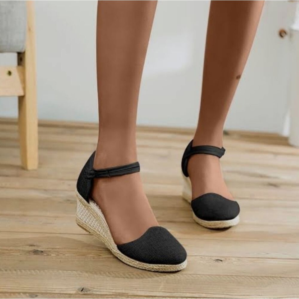 Black and Tan Espadrille Wedge Sandals 6.5 Women Sandals